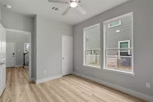 5206 Brigantine Cay Ct, Texas City, TX 77590 - Photo 11