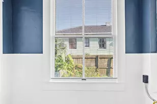 1014 31st St, Galveston, TX 77550 - Photo 23