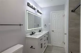12714 Bauman Rd, Houston, TX 77037 - Photo 17