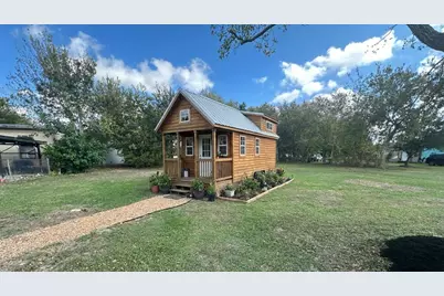 2805 Avenue C, Bay City, TX 77414 - Photo 1