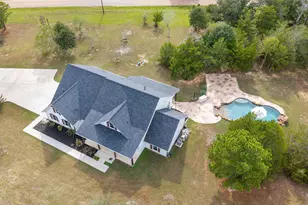 1011 Bonfire West Rd, Cat Spring, TX 78933 - Photo 43