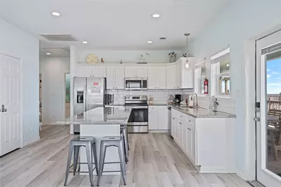 992 Hilton Head, Gilchrist, TX 77617 - Photo 13