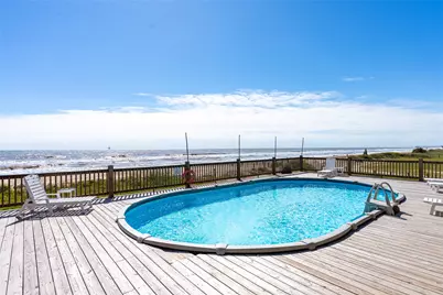 992 Hilton Head, Gilchrist, TX 77617 - Photo 5