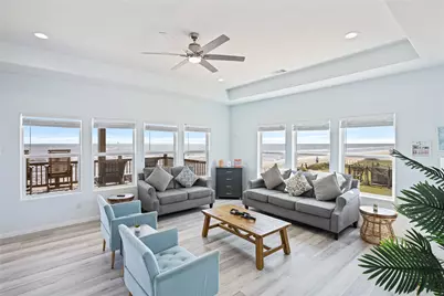992 Hilton Head, Gilchrist, TX 77617 - Photo 7