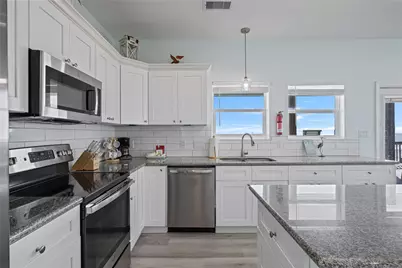 992 Hilton Head, Gilchrist, TX 77617 - Photo 15
