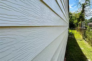 5806 Beldart St, Houston, TX 77033 - Photo 5