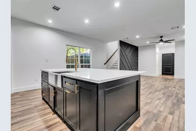 237 Hahlo Street, Houston, TX 77020 - Photo 1