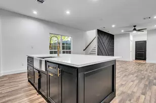 237 Hahlo St, Houston, TX 77020 - Photo 1