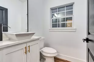 237 Hahlo St, Houston, TX 77020 - Photo 11