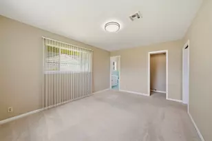 302 Village Dr, Sugar Land, TX 77498 - Photo 27