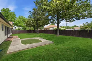 302 Village Dr, Sugar Land, TX 77498 - Photo 35