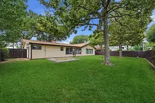 302 Village Dr, Sugar Land, TX 77498 - Photo 35