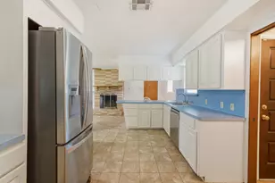 302 Village Dr, Sugar Land, TX 77498 - Photo 7