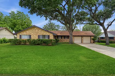 302 Village Drive, Sugar Land, TX 77498 - Photo 3