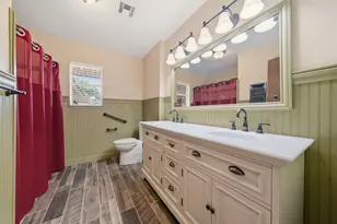 302 Village Dr, Sugar Land, TX 77498 - Photo 25