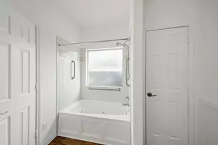 8602 Heatherview Dr, Houston, TX 77099 - Photo 19