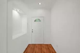 8602 Heatherview Dr, Houston, TX 77099 - Photo 9