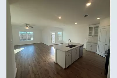 11746 Airspeed Drive, Conroe, TX 77303 - Photo 5