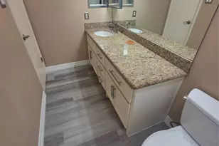 10555 Turtlewood Ct, Houston, TX 77072 - Photo 17