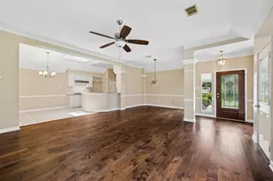 2823 N Strathford Ln, Kingwood, TX 77345 - Photo 3