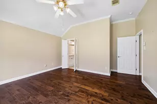 2823 N Strathford Ln, Kingwood, TX 77345 - Photo 11