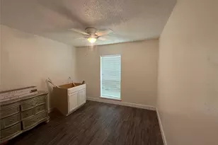 707 S 2nd St, La Porte, TX 77571 - Photo 5