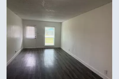 707 S 2nd Street, La Porte, TX 77571 - Photo 3