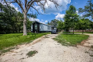 102 Hilltop Ct, Somerville, TX 77879 - Photo 3