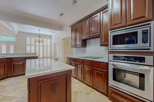 7960 Doral Dr, Beaumont, TX 77707 - Photo 15