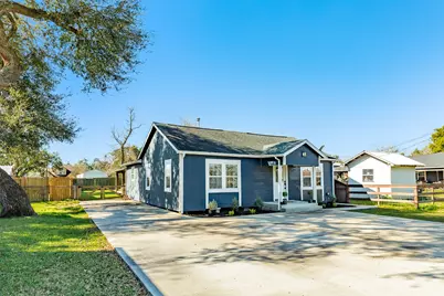 1614 Avenue F, Danbury, TX 77534 - Photo 5