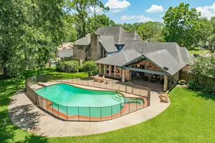 110 Sequoia, Lake Jackson, TX 77566 - Photo 1