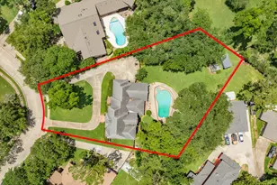 110 Sequoia, Lake Jackson, TX 77566 - Photo 3