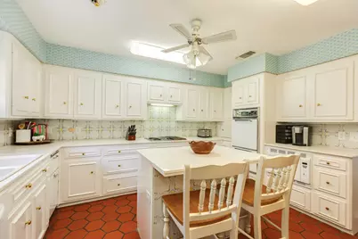 110 Sequoia, Lake Jackson, TX 77566 - Photo 17