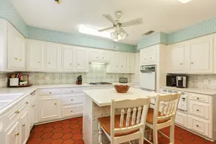 110 Sequoia, Lake Jackson, TX 77566 - Photo 17