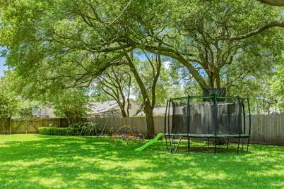 110 Sequoia, Lake Jackson, TX 77566 - Photo 37
