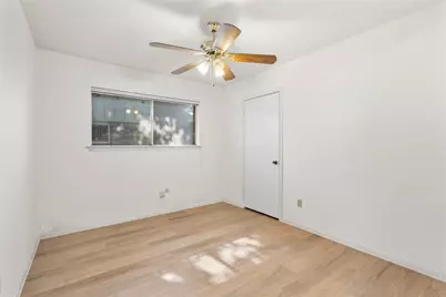 8903 Roos Road, Houston, TX 77036 - Photo 15