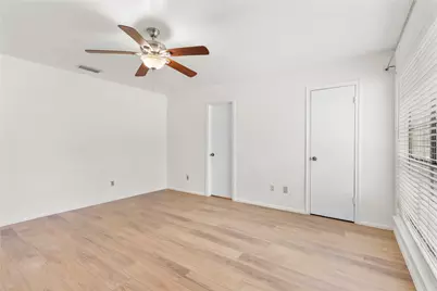 8903 Roos Road, Houston, TX 77036 - Photo 11