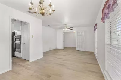 8903 Roos Road, Houston, TX 77036 - Photo 3