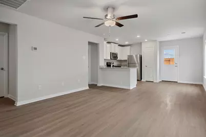 15878 Berry Hill Drive, Conroe, TX 77303 - Photo 3