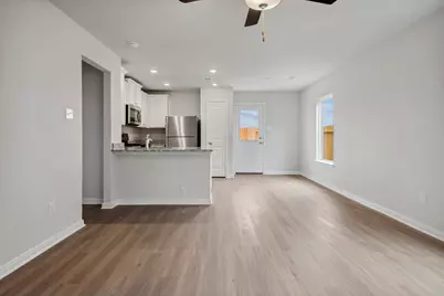 15878 Berry Hill Drive, Conroe, TX 77303 - Photo 5