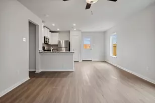 15878 Berry Hl Dr, Conroe, TX 77303 - Photo 5