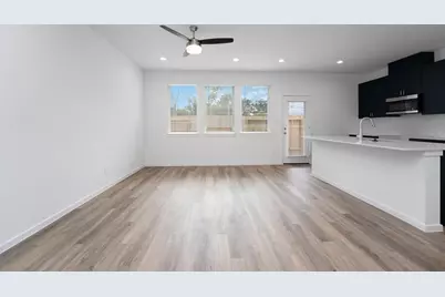 7808 Inwood Grove Lane, Houston, TX 77088 - Photo 11