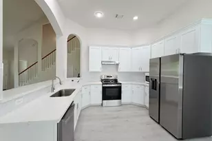 3827 Canton Dr, Pearland, TX 77584 - Photo 5