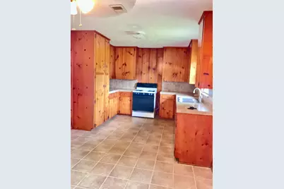 2033 Bay Street N, Texas City, TX 77590 - Photo 7