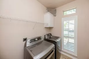 14203 Alamosa Ct, Sugar Land, TX 77498 - Photo 15