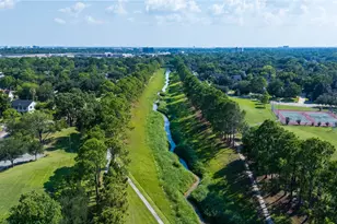 16402 Clearcrest Dr, Houston, TX 77059 - Photo 33