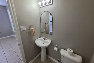 94 N Burberry Park Circle N, Spring, TX 77382 - Photo 9