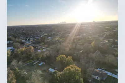 8107 Betty Boop Street, Houston, TX 77028 - Photo 5