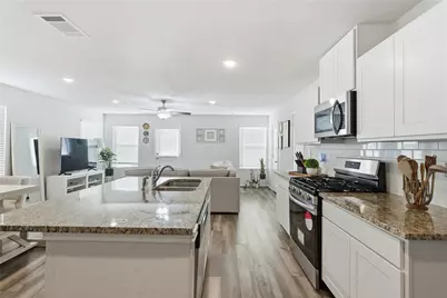 5235 Shallowhurst Lane, Katy, TX 77449 - Photo 5