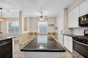 2921 Linda Dr, Pearland, TX 77584 - Photo 13